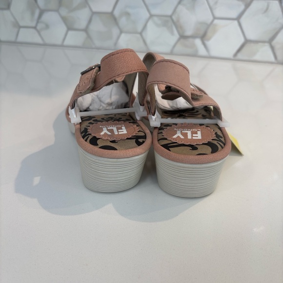 FLY LONDON CUPIDO PEEP, TOE SANDAL
NEW main image 1